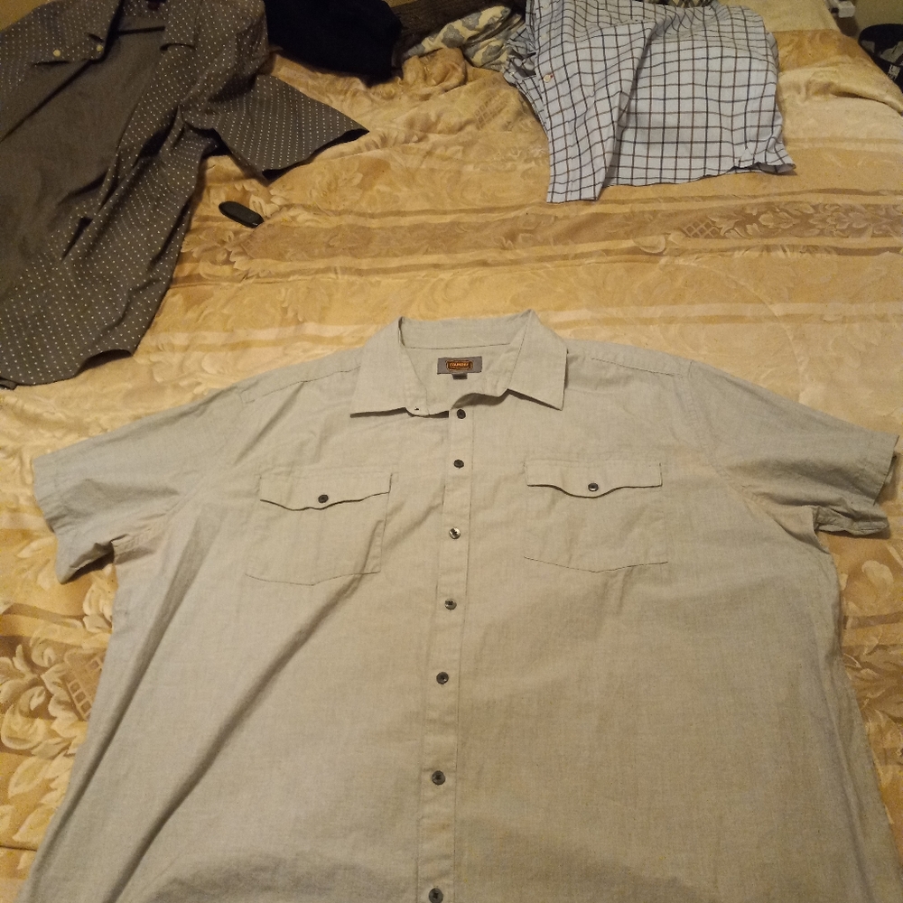 Foundry short sleeve button down